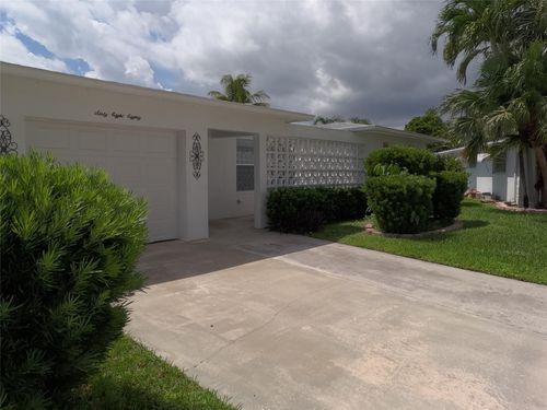 6880 Nw 16th St, Margate, FL, 33063-2525 | Card Image