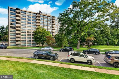 ee-1021-1001 City Ave, WYNNEWOOD, PA, 19096-3928 | Card Image