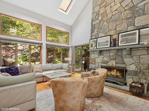 212 Elmwood Rd, South Salem, NY, 10590-2212 | Card Image