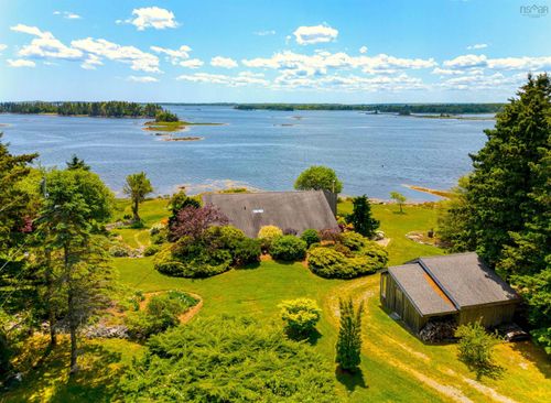 42 Indian Bay Rd, Voglers Cove, NS, B0J2H0 | Card Image