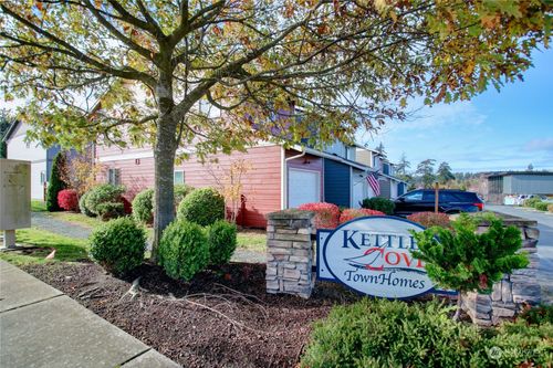 b1-563 Ne Kettle Street, Oak Harbor, WA, 98227 | Card Image