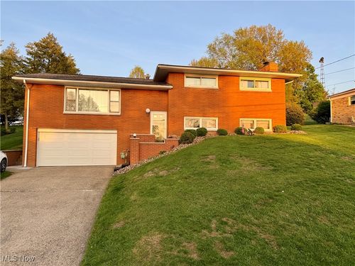 101 Orchard Dr, Saint Clairsville, OH, 43950-1519 | Card Image