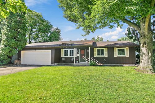 85 Sherbon Ln, Crystal Lake, IL, 60014-7836 | Card Image