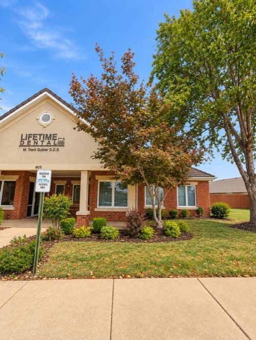 1-805 N 20th Pl, Rogers, AR, 72756-3571 | Card Image