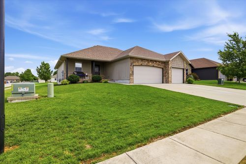1901 E Costa Mesa Ct, Ozark, MO, 65721-7204 | Card Image