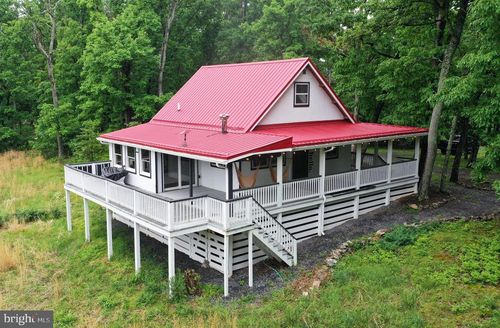 513 Cardinal Dr, Rio, WV, 26755-3626 | Card Image