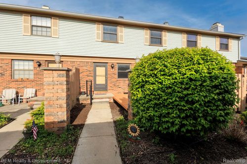 16-1831 N Arbor Way Dr, Canton, MI, 48188-1855 | Card Image