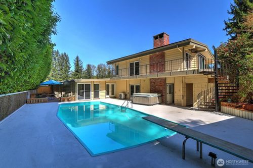 17817 Renton Maple Valley Rd Se, Maple Valley, WA, 98038-6278 | Card Image