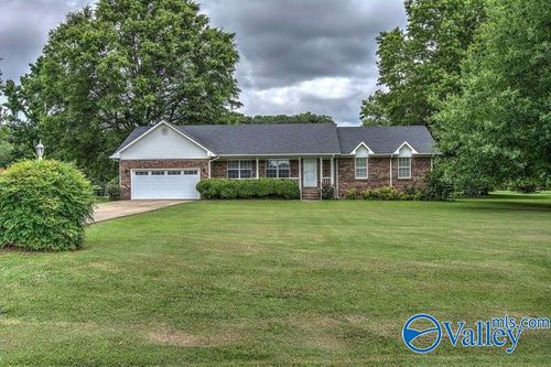 630 Sunset Dr, Ider, AL, 35981-4748 | Card Image