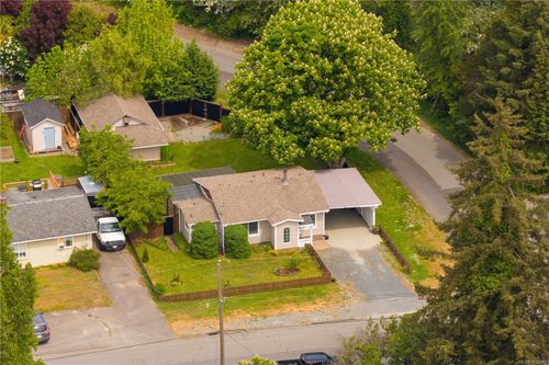 710 Oakley St, Nanaimo, BC, V9S1Z8 | Card Image