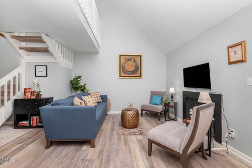 apt-56-2100 Peppertree St, Durham, NC, 27705-6915 | Card Image