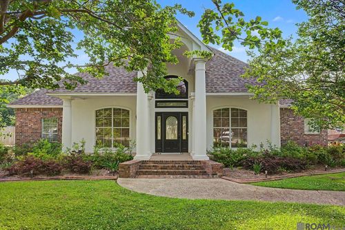 35110 Stone Castle Dr, Denham Springs, LA, 70706 | Card Image