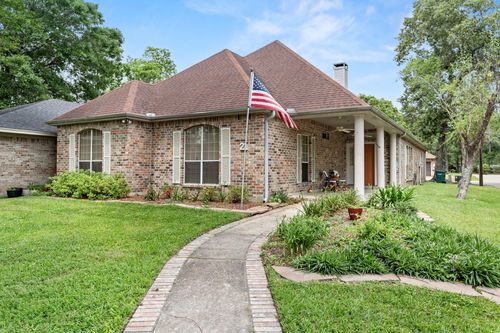 21 Sandelwood Trl, Beaumont, TX, 77706-7852 | Card Image