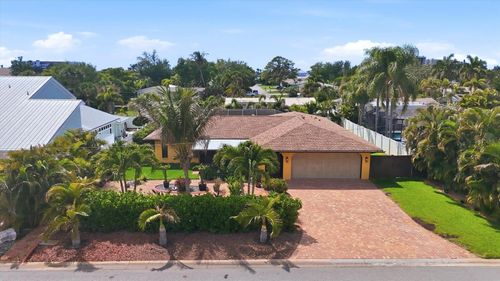 440 W Gate Dr, VENICE, FL, 34285-2801 | Card Image