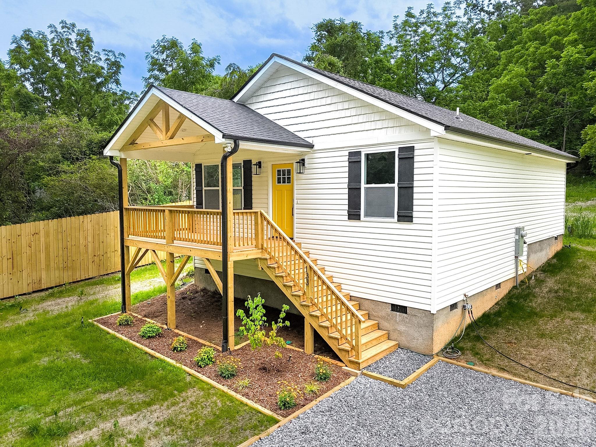 Residential in Hendersonville 3