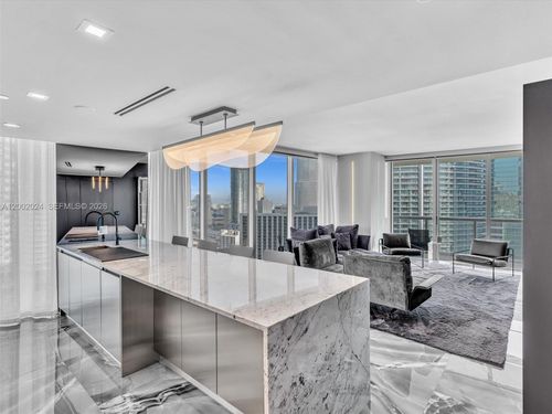 2715-475 Brickell Ave, Miami, FL, 33131-2595 | Card Image