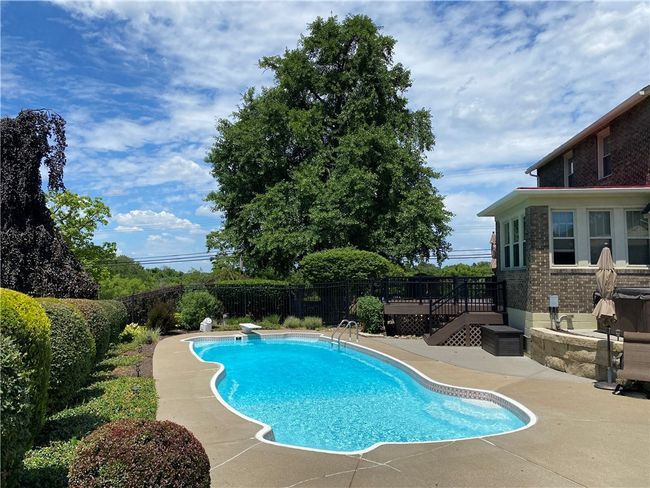 1138 Middle Rd, House other with 4 bedrooms, 3 bathrooms and 2 parking in Glenshaw PA | Image 20