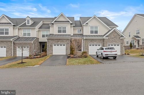 210 Ella Ln, CONSHOHOCKEN, PA, 19428-2465 | Card Image