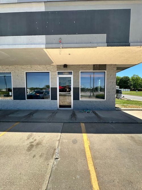 240-240 Village Center Street, Nixa, MO, 65714 | Card Image
