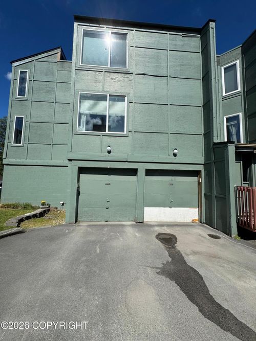 401-401 Sweetgale Ct, Anchorage, AK, 99518-2250 | Card Image