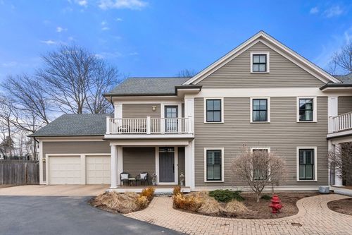 75-73-79 Auburn St, Auburndale, MA, 02466-2501 | Card Image