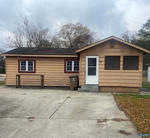 223 11th Ave Sw, Decatur, AL, 35601-2119 | Card Image