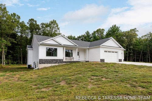 36-6001 Savannah Way, Muskegon, MI, 49442-1903 | Card Image
