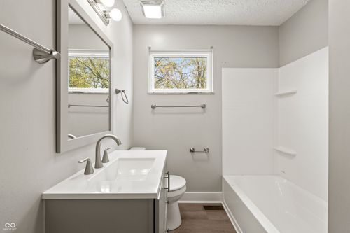 2935 Highland Pl, Indianapolis, IN, 46208-5114 | Card Image