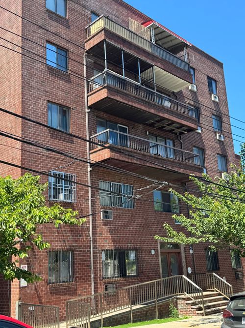 1-b-41-58 71st St, Woodside, NY, 11377-3960 | Card Image