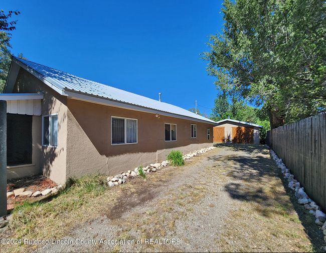 109 E 3 Rd St, House other with 3 bedrooms, 2 bathrooms and null parking in Capitan NM | Image 58