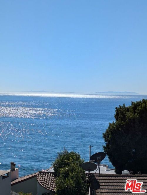 17845 Porto Marina Way, Pacific Palisades, CA, 90272-4155 | Card Image