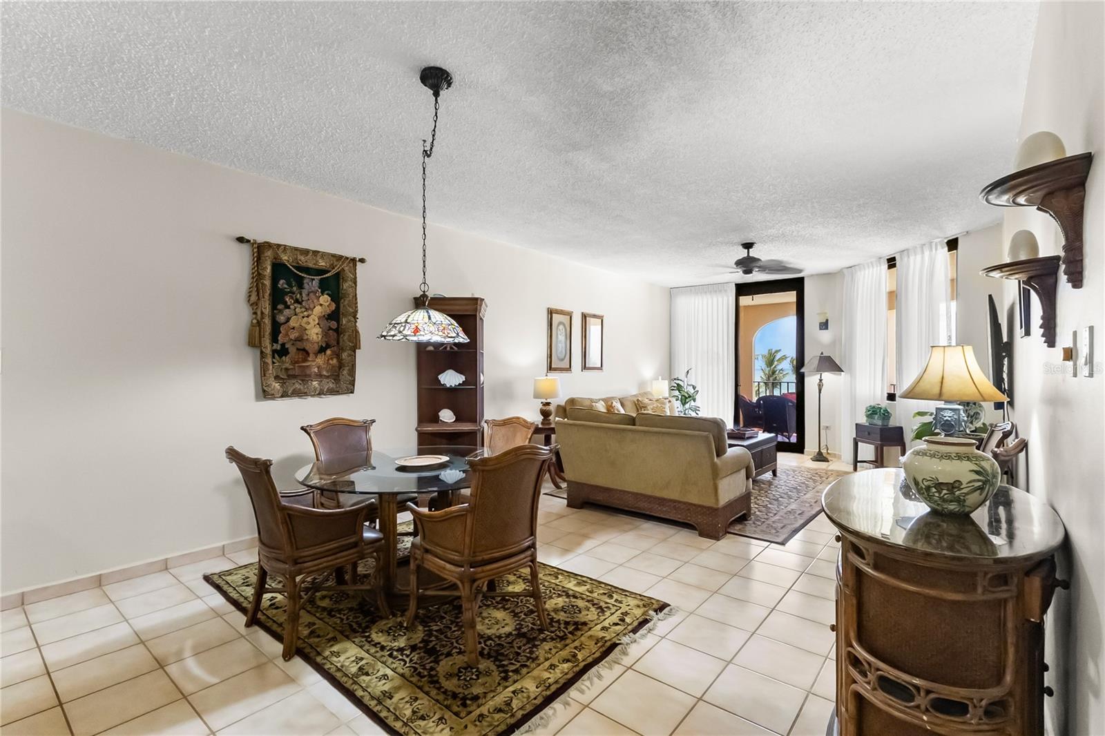 Residential en venta en HUMACAO, 190 CANDELERO DR, 1540 m²