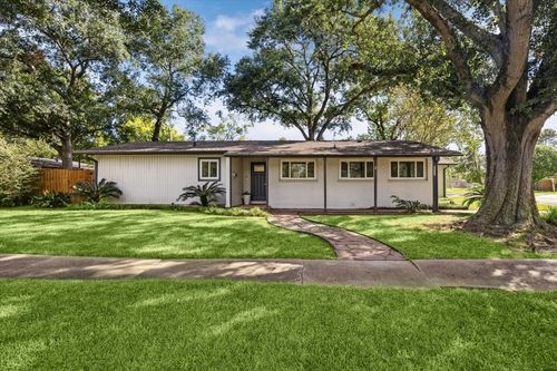 8621 Bob White Dr, Houston, TX, 77074-7417 | Card Image