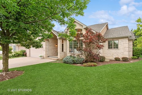 3061 Rosebrook Cir, Westchester, IL, 60154-5640 | Card Image