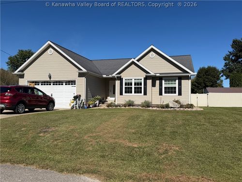 275 Hawthorne Ln, Point Pleasant, WV, 25550-3347 | Card Image