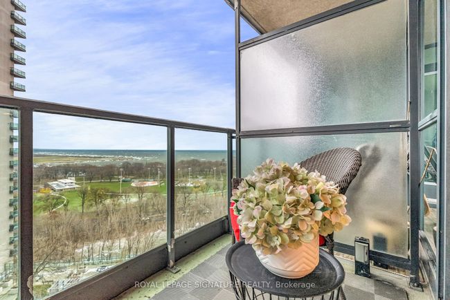 1701 - 231 Fort York Blvd, Condo with 2 bedrooms, 1 bathrooms and 1 parking in Toronto ON | Image 26