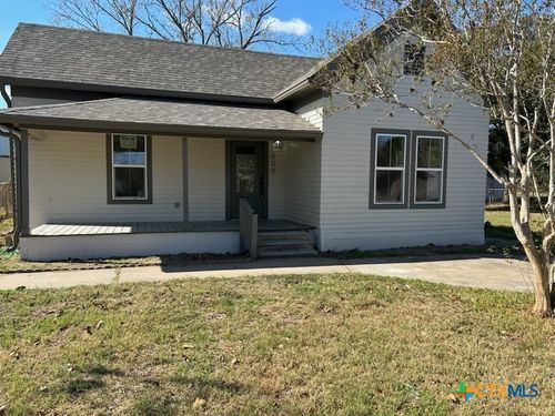 500 S Texana Street, Hallettsville, TX, 77964 | Card Image