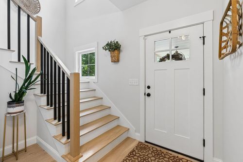 24 Leonards Way, Windham, ME, 04062-6005 | Card Image