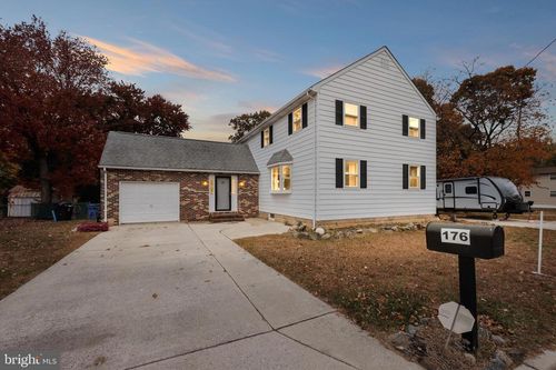 176 Columbia Ave, West Deptford, NJ, 08086-3110 | Card Image