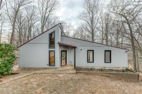 704 Stuffle St, Kingsport, TN, 37660-1747 | Card Image