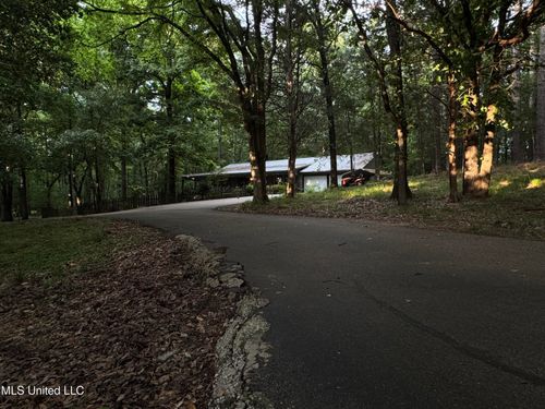 1312 Mannsdale Rd, Madison, MS, 39110-7576 | Card Image
