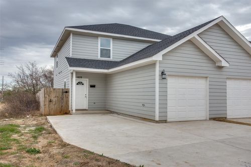 1609 Daniel St, Fort Worth, TX, 76104-5814 | Card Image