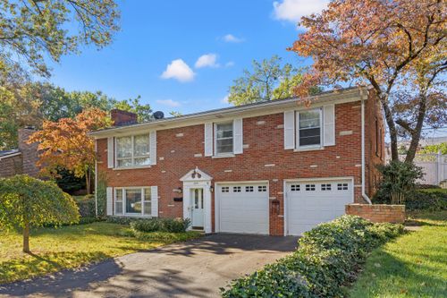 944 Maywick Dr, Lexington, KY, 40504-3122 | Card Image