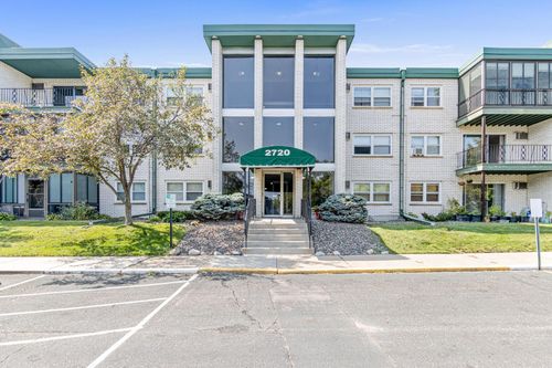 c207-2720 Dale St N, Roseville, MN, 55113-2300 | Card Image