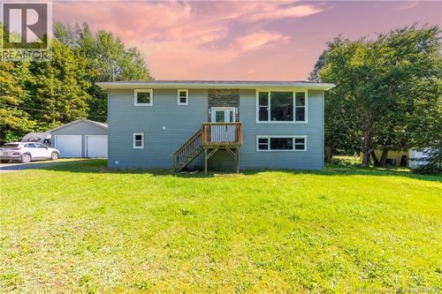 214 Hammond River Rd, House with 5 bedrooms, 3 bathrooms and null parking in Quispamsis NB | Card Image
