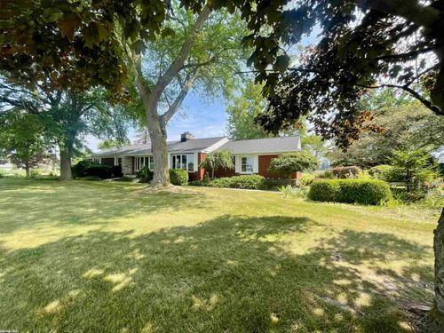 80150 North Ave, Armada, MI, 48005-1557 | Card Image