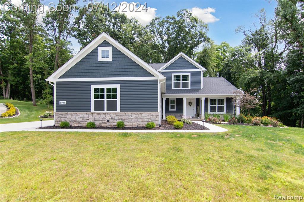 Fielding Dr, Brighton, MI 48116