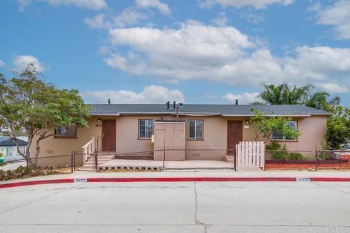 3950-52-3950 W C St, San Diego, CA, 92101 | Card Image