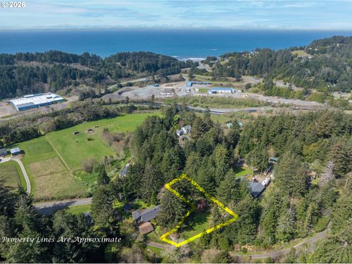 28397 Mateer Rd, Gold Beach, OR, 97444-9650 | Card Image