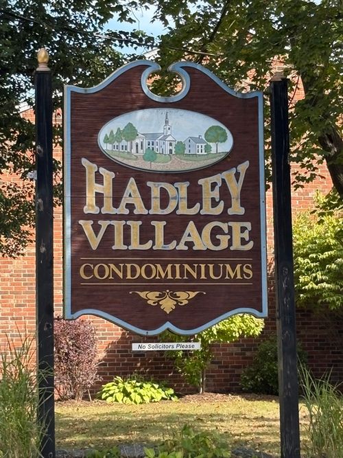 72a-540 Granby Rd, South Hadley, MA, 01075-3204 | Card Image